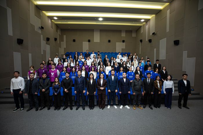 Gənclər üçün maarifləndirici təşəbbüs: “Unudulmazlar” layihəsi həyata keçirilib!