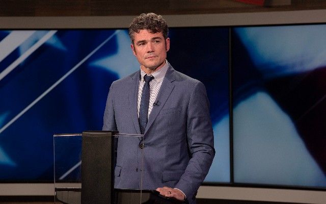 İranla müharibəyə görə ABŞ-də ilk istefa