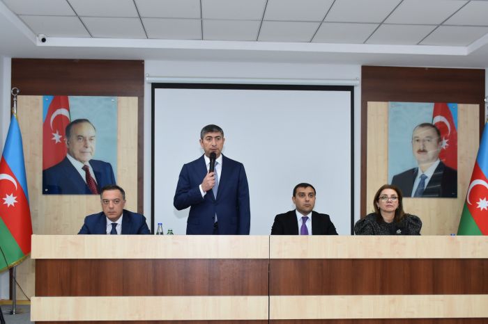 İcra Başçısı ərazidə sakinlərlə görüşdü