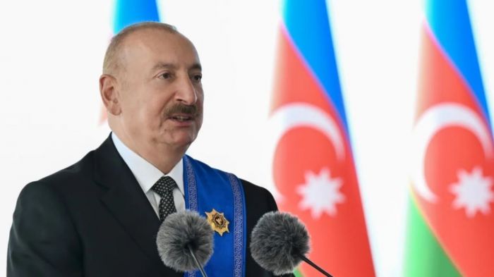Liderlər mətbuata bəyanatlarla çıxış etdilər - FOTOLAR