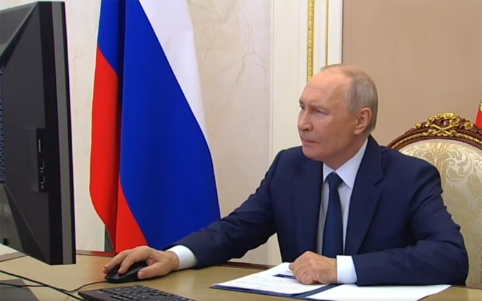 Putin səs verdi