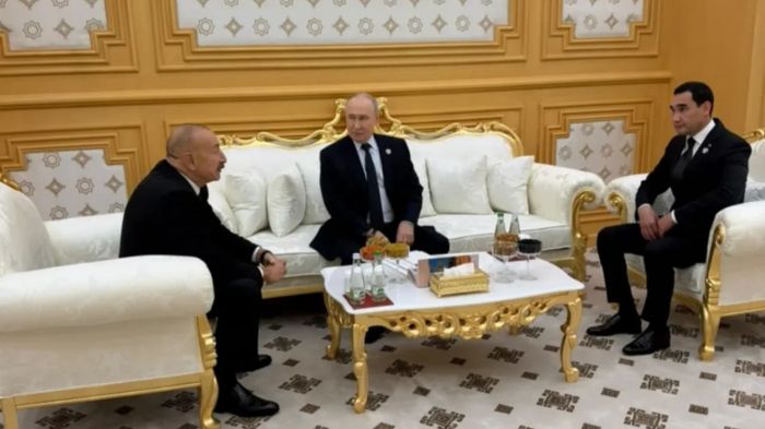İlham Əliyev Putin və Berdiməhəmmədovla görüşdü - FOTO
