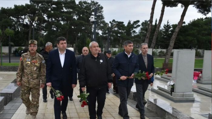 Yasamal rayonunda şəhidlər yad edilib - FOTOLAR